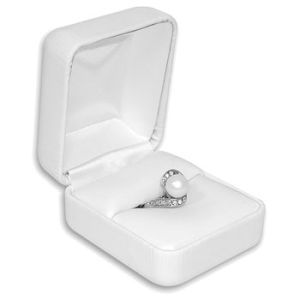 White Faux Leather Hinged Jewelry Boxes